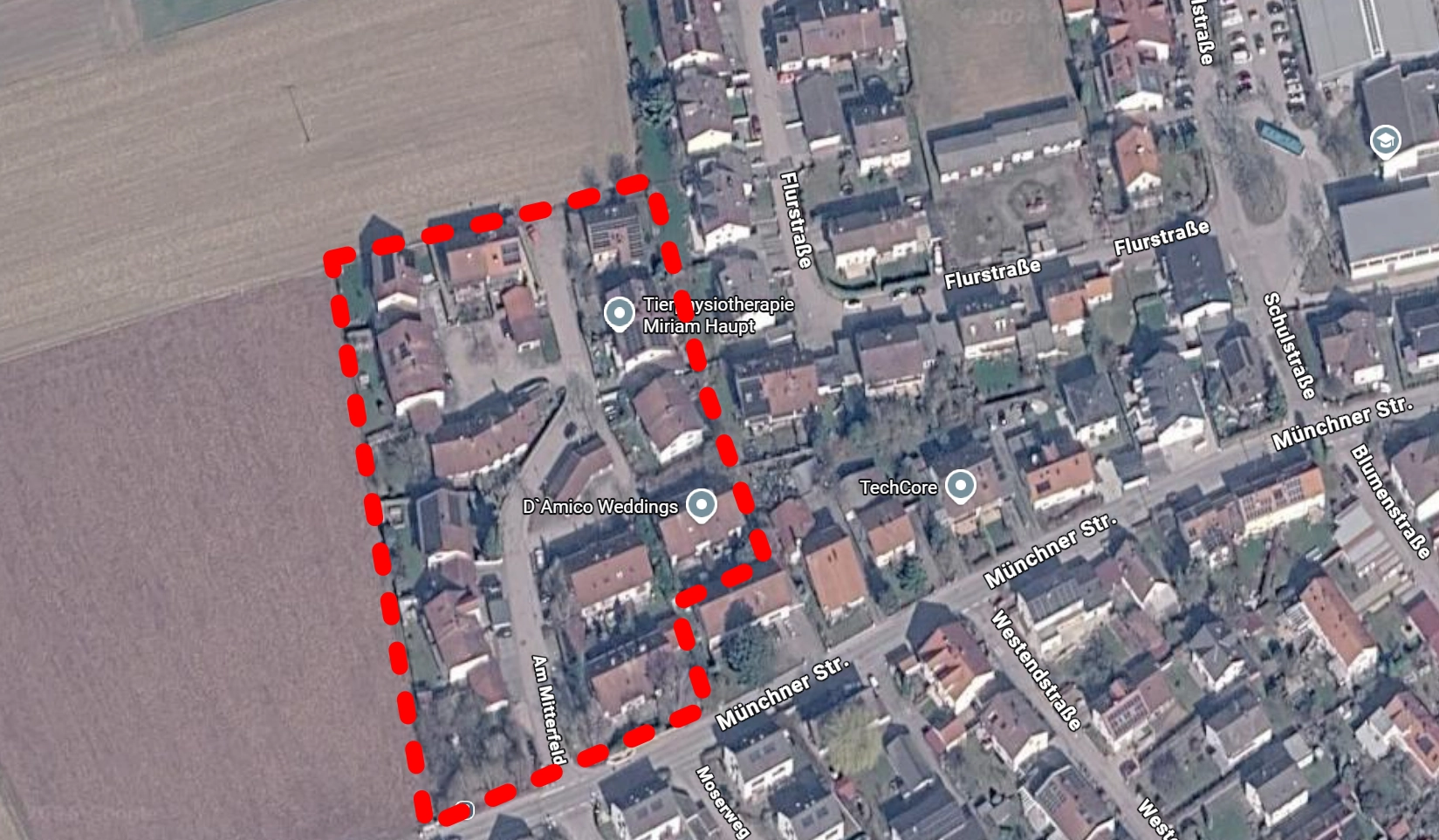 Das Baugebiet "Forstern Spd-West" Photovoltaik-Module auf einem Dach